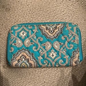 Blue Vera Bradley zip wallet